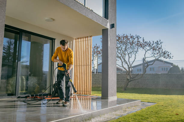 Best Pool Deck Cleaning  in Three Rivers, CA